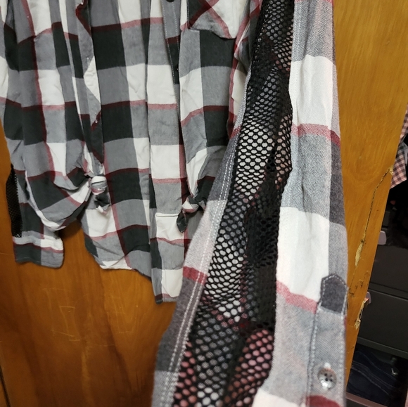 Harley Davidson button up shirt - Picture 4 of 4